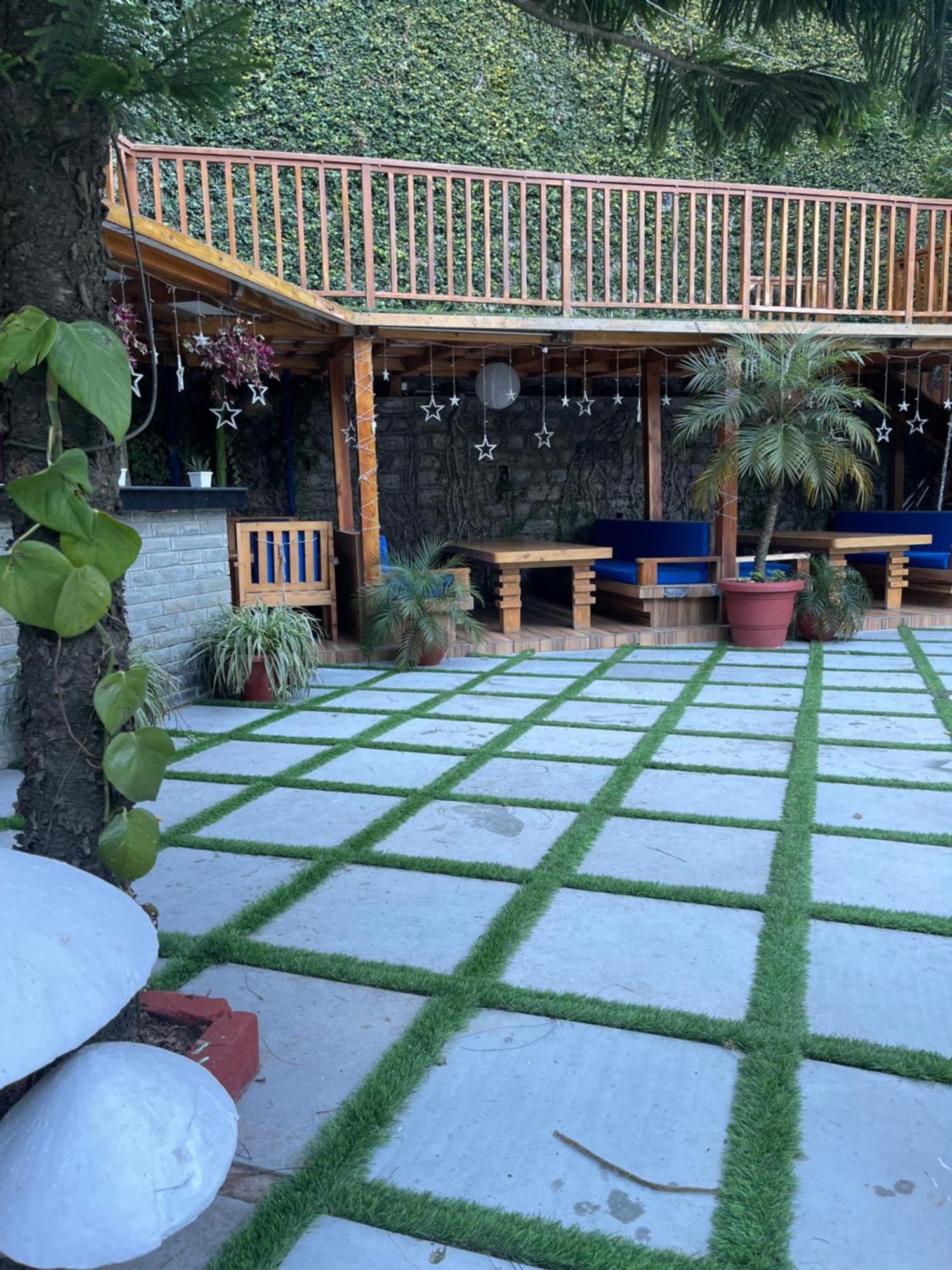 Kasauli Castle Resort Exterior photo