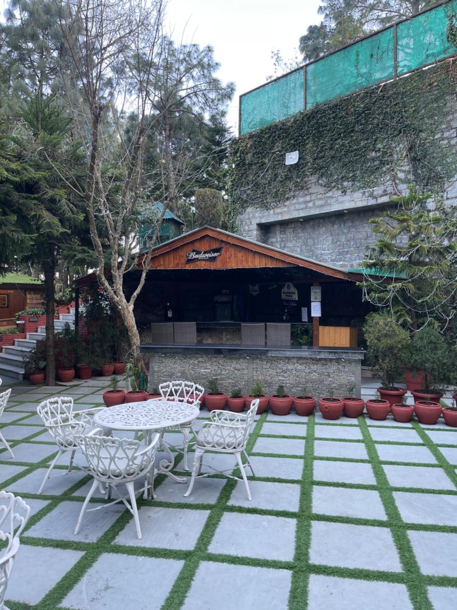 Kasauli Castle Resort Exterior photo