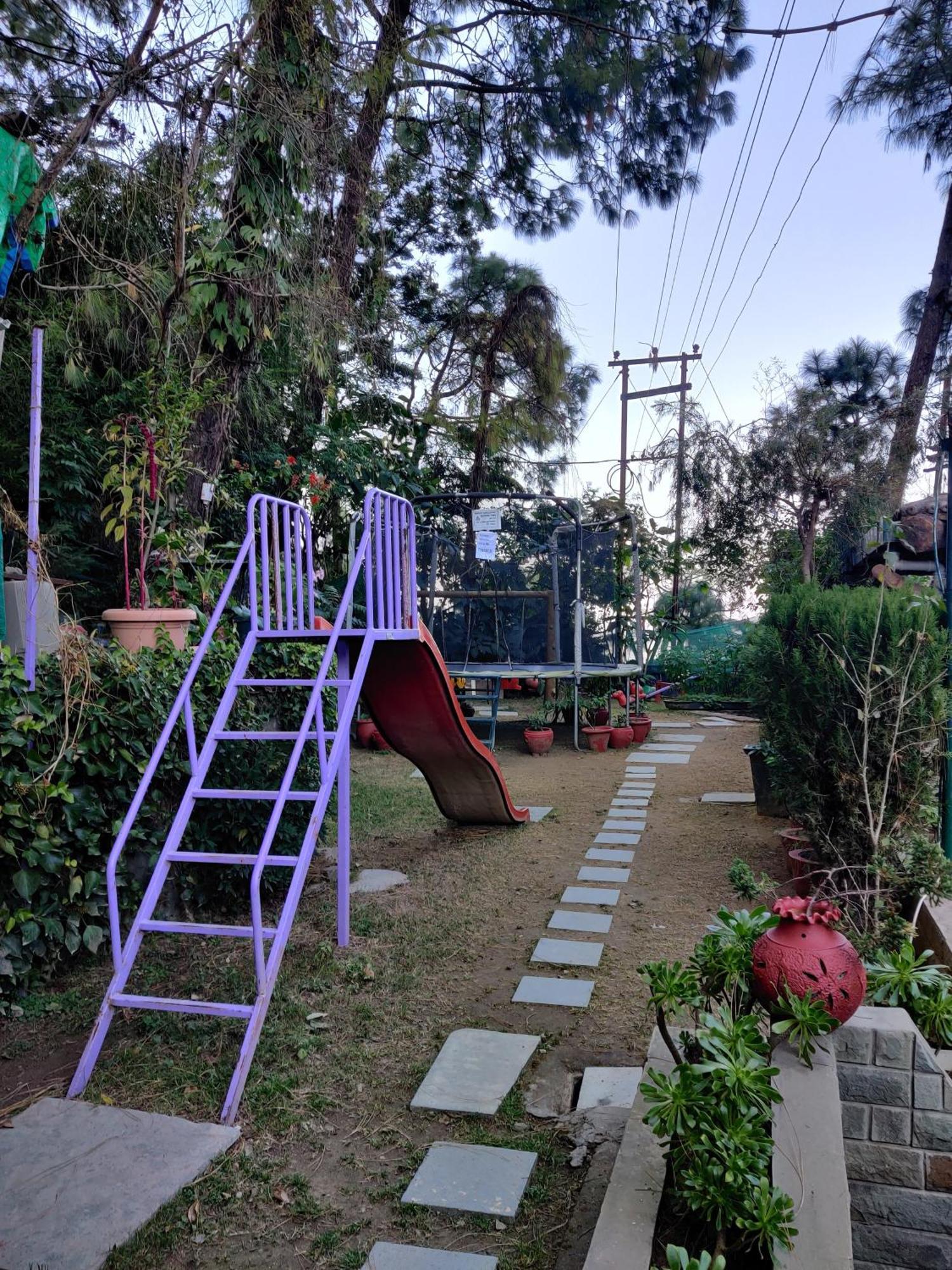Kasauli Castle Resort Exterior photo
